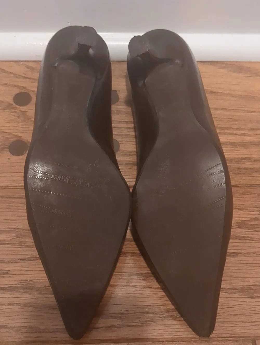 Stuart Weitzman Classic Brown Pointed-Toe Leather Pumps Heel 5.5